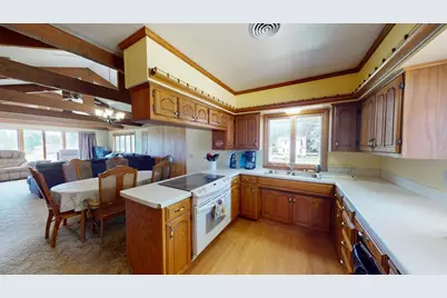 101 Center Street, Freeborn, MN 56032 - Photo 8