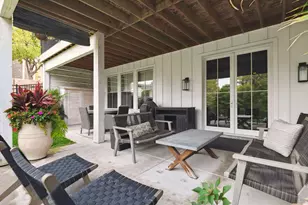 9810 Sky Ln, Eden Prairie, MN 55347 - Photo 88