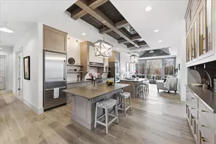 9810 Sky Ln, Eden Prairie, MN 55347 - Photo 20