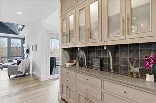 9810 Sky Ln, Eden Prairie, MN 55347 - Photo 28