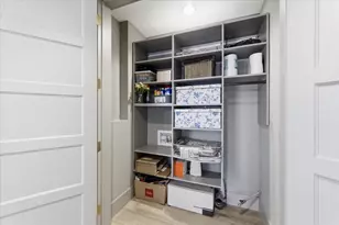 9810 Sky Ln, Eden Prairie, MN 55347 - Photo 64