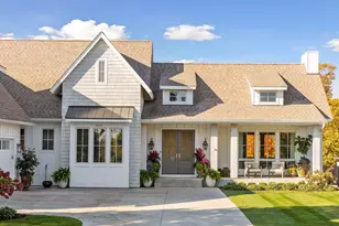 9810 Sky Ln, Eden Prairie, MN 55347 - Photo 2