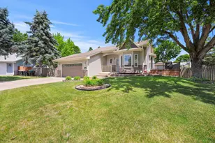 11015 Rhode Island Cir N, Champlin, MN 55316 - Photo 4