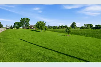126 57th Avenue NE, Willmar, MN 56201 - Photo 4