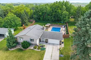 3005 W 135th St, Burnsville, MN 55337 - Photo 1