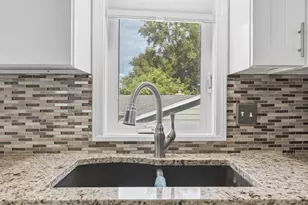3005 W 135th St, Burnsville, MN 55337 - Photo 10