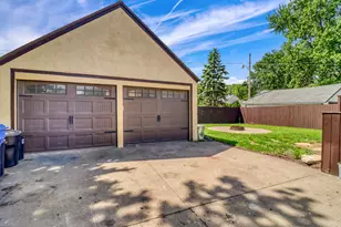 331 Willow St E, Detroit Lakes, MN 56501 - Photo 2