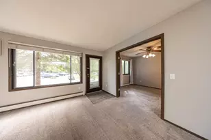 3917 Heritage Hills Dr, Bloomington, MN 55437 - Photo 8