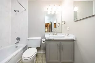 3917 Heritage Hills Dr, Bloomington, MN 55437 - Photo 16