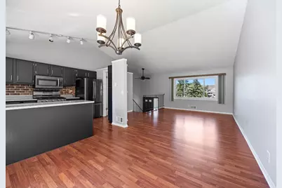 10172 Utah Avenue S, Bloomington, MN 55438 - Photo 6