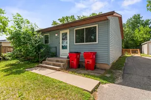 2018 42nd St NW, Rochester, MN 55901 - Photo 2
