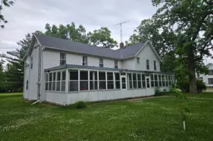112 N 3rd St, Royalton, MN 56373 - Photo 1