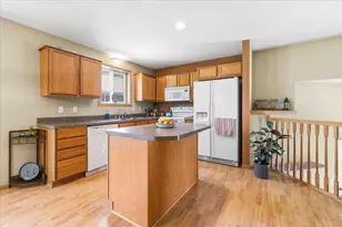 139 Garner Cir, Montrose, MN 55363 - Photo 4