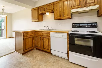 10332 Balsam Lane, Eden Prairie, MN 55347 - Photo 6