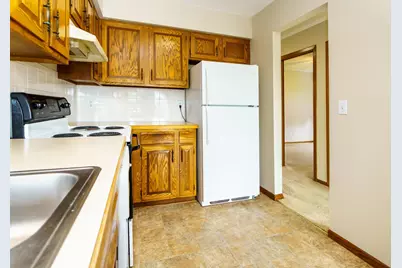 10332 Balsam Lane, Eden Prairie, MN 55347 - Photo 4