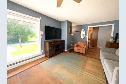 118 3rd Street SW, Rothsay, MN 56579 - Photo 4