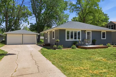 1204 Columbus Avenue, Albert Lea, MN 56007 - Photo 1