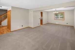 4708 Weston Hills Dr, Eagan, MN 55123 - Photo 20