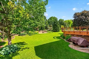 4708 Weston Hills Dr, Eagan, MN 55123 - Photo 8