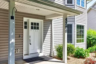 4708 Weston Hills Dr, Eagan, MN 55123 - Photo 2