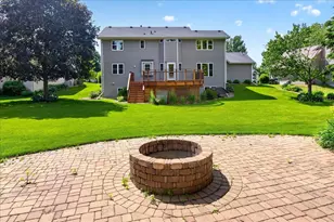 4708 Weston Hills Dr, Eagan, MN 55123 - Photo 6