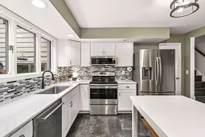 3970 Yorktown Lane N, Plymouth, MN 55441 - Photo 10