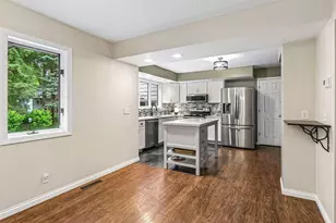 3970 Yorktown Ln N, Plymouth, MN 55441 - Photo 8