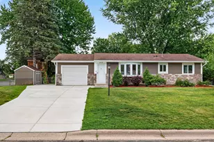 3948 Cinnabar Dr, Eagan, MN 55122 - Photo 2
