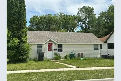 305 S 1st Street, Marshall, MN 56258 - Photo 1