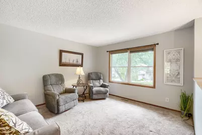 280 Glenmar Avenue, Mahtomedi, MN 55115 - Photo 4