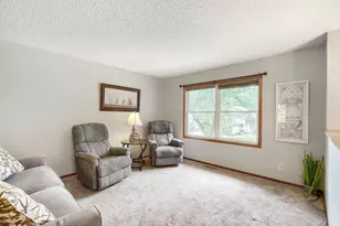 280 Glenmar Ave, Mahtomedi, MN 55115 - Photo 4