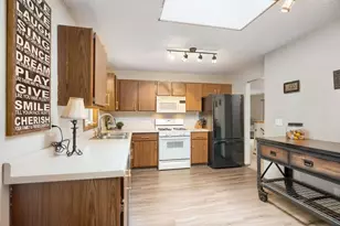 280 Glenmar Ave, Mahtomedi, MN 55115 - Photo 2
