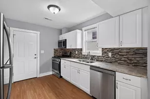 3718 Fremont Ave N, Minneapolis, MN 55412 - Photo 10