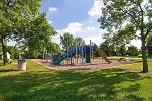 2134 Shale Ln, Eagan, MN 55122 - Photo 48