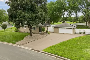 2134 Shale Ln, Eagan, MN 55122 - Photo 34