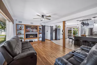 2134 Shale Lane, Eagan, MN 55122 - Photo 2