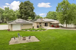 2134 Shale Ln, Eagan, MN 55122 - Photo 20