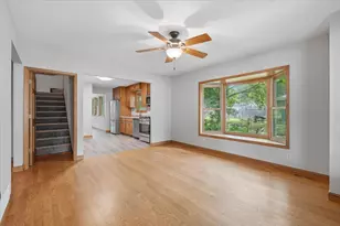 538 N Pearl St, River Falls, WI 54022 - Photo 6