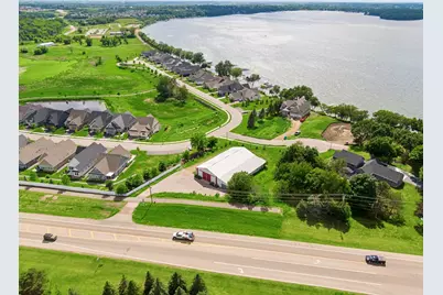 7860 Laketown Parkway, Waconia, MN 55387 - Photo 2