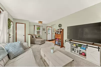 1810 25th Avenue NW, Rochester, MN 55901 - Photo 4