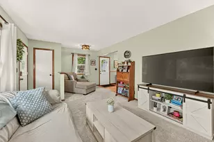 1810 25th Ave NW, Rochester, MN 55901 - Photo 4