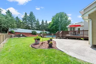 1801 Valley Ridge Trail S, Chanhassen, MN 55317 - Photo 56