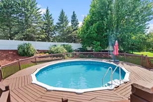 1801 Valley Ridge Trail S, Chanhassen, MN 55317 - Photo 52