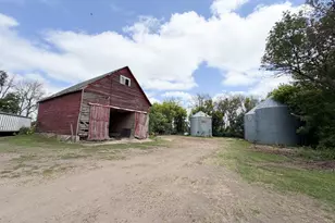 15236 King Ave, Wilmont, MN 56185 - Photo 70