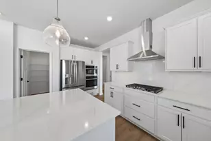 18356 Huntley Trl, Lakeville, MN 55044 - Photo 4