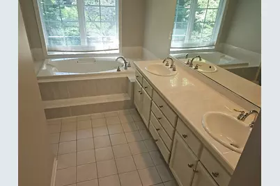8982 Hunters Trail, Woodbury, MN 55125 - Photo 28