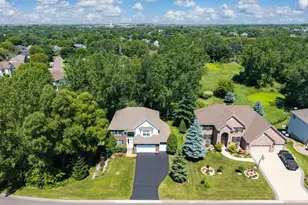 10362 Waterfront Dr, Woodbury, MN 55129 - Photo 52