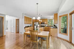 10362 Waterfront Dr, Woodbury, MN 55129 - Photo 14