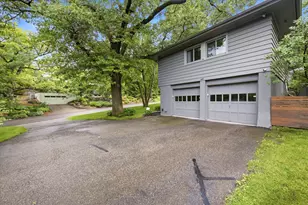 301 Ardmore Dr, Golden Valley, MN 55422 - Photo 36