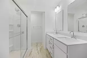 18357 Gladiator Dr, Lakeville, MN 55044 - Photo 10